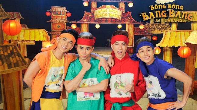 Thầy cô giáo náo loạn sân trường với vũ đạo Bống bống bang bang siêu dễ thương-1