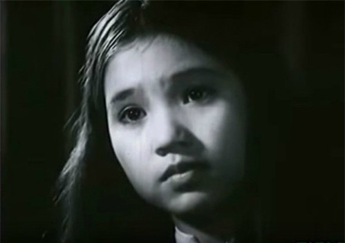 Nhan sắc của NSND Lan Hương trước khi dao kéo hạ gò má - Ảnh 2.