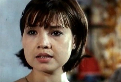 Nhan sắc của NSND Lan Hương trước khi dao kéo hạ gò má - Ảnh 4.