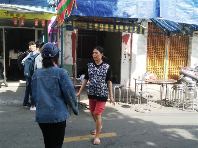 Vụ bé trai 6 tuổi bị bảo vệ tổ dân phố cắt cổ tử vong: Con ơi, con đâu rồi về với ngoại đi mà