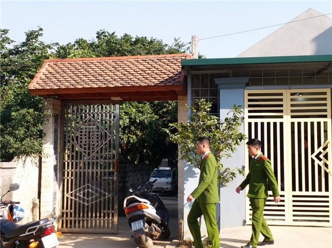 loi ke cua nguoi dau tien phat hien thi the nghi la be gai 20 ngay tuoi bi bat coc - 5