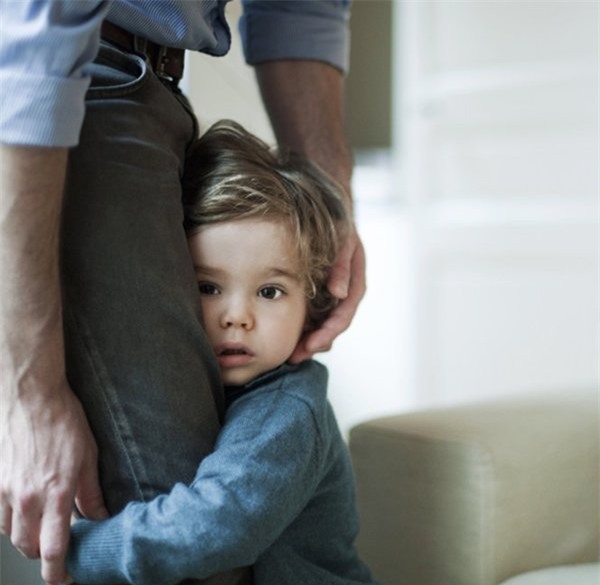 6 dau hieu de nhan biet nhat bao hieu tre co the dang bi bao hanh o truong - 4