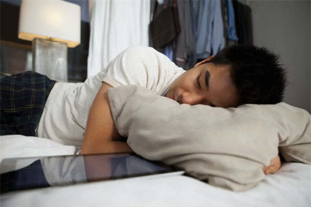 Với em, mỗi đêm ở cạnh chồng là một cơn ác mộng - Ảnh 1.