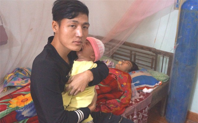 Rơi nước mắt trước cảnh con 3 tháng tuổi khát sữa bên người mẹ sắp lìa trần