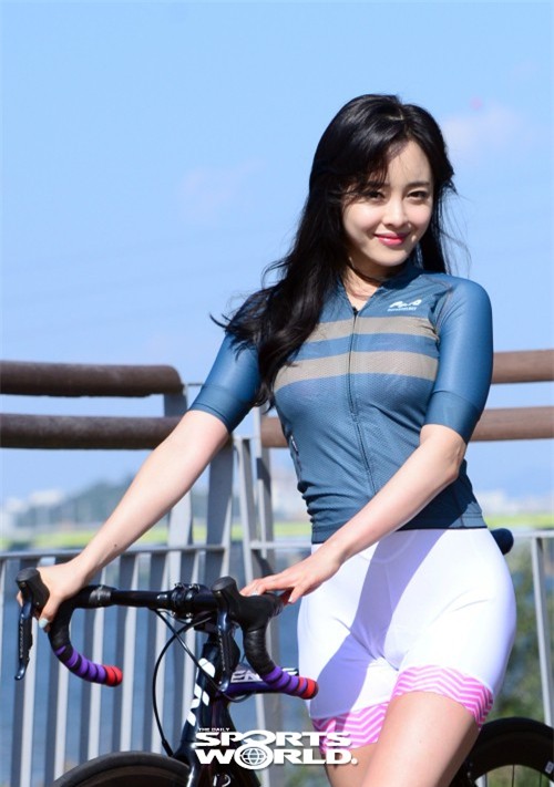 Hoa hậu thể hình bikini Hàn Quốc lại gây sốt vì vẻ sexy - Ảnh 6.