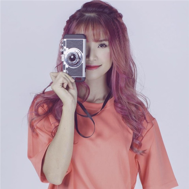 Cắt phăng mái tóc dài huyền thoại, Khởi My xuất hiện cute sau đám cưới lịch sử-8