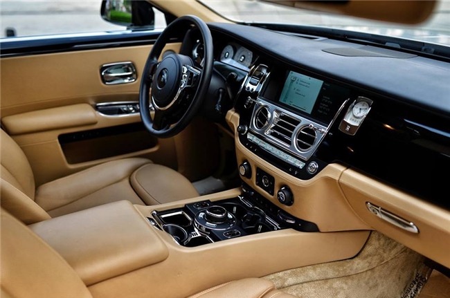 xe siêu sang cũ,thuế tiêu thụ đặc biệt,xe siêu sang,xe sang,kinh doanh xe cũ,Rolls Royce Ghost