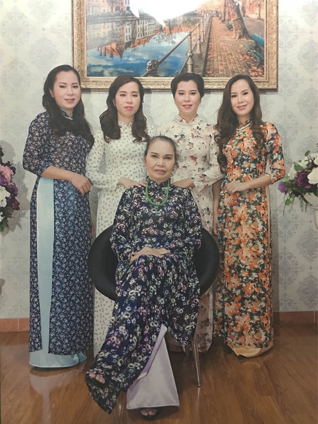 chuyen chua ke ve ca sinh 4 chan dong duoc co thu tuong dat ten bac, nam, thong, nhat - 4