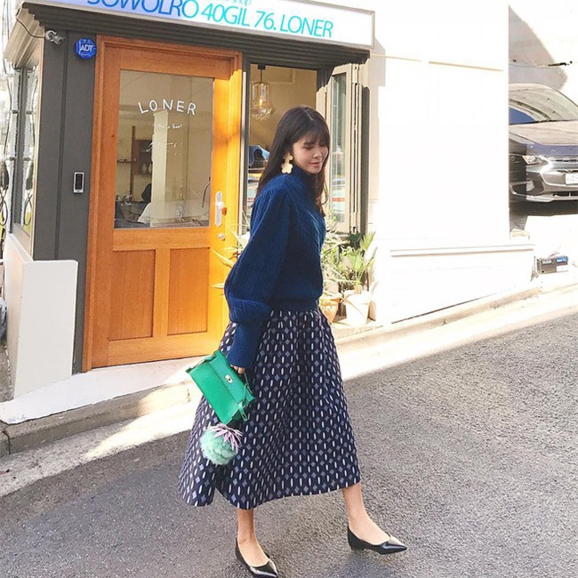 Các quý cô Châu Á đúng là chẳng ai kém ai về khoản kết hợp đồ mùa đông  - Ảnh 16.