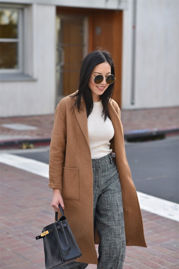 Các quý cô Châu Á đúng là chẳng ai kém ai về khoản kết hợp đồ mùa đông  - Ảnh 3.