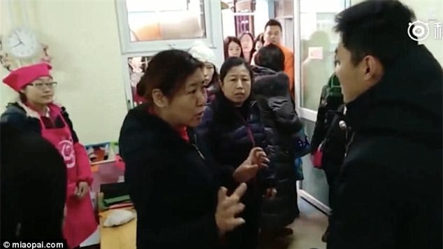 Trung Quốc: Rúng động vụ trẻ em mầm non bị ép uống thuốc lạ, ngược đãi và lạm dụng tình dục-9