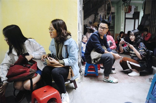 Bánh trôi tàu nhà bác Phạm Bằng mở lại: Đúng vị xưa và đã giảm ngọt hơn trước - Ảnh 5.