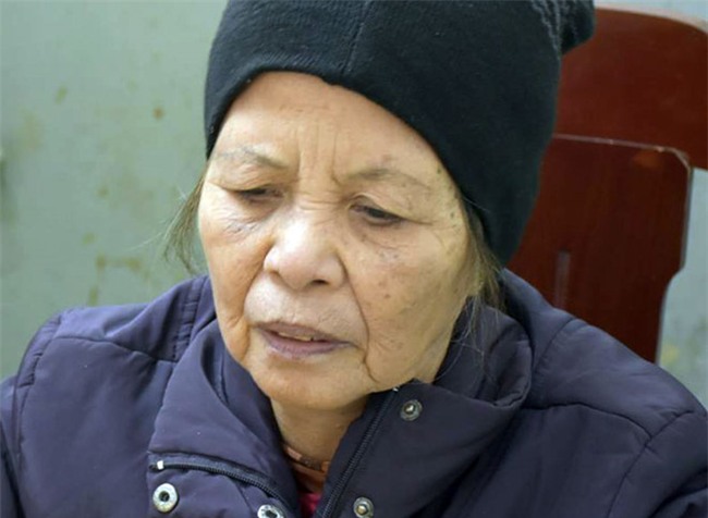 Be 20 ngay tuoi bi sat hai: Ba den tham chau 3 ngay thi xay ra viec hinh anh