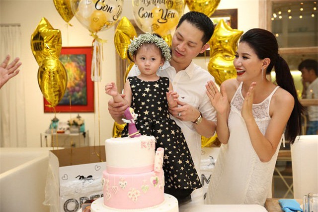 Những sự thật ít biết về ông xã vừa lộ diện của người mẫu Trang Trần