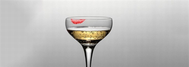 Không phải chị em nội trợ nào cũng biết những công dụng của muối cực hay ho sau đây - Ảnh 2.