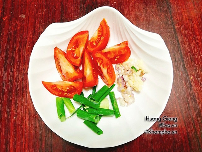 trang lon xao dua chua gion san sat, ai an cung phai gat dau khen ngon - 2