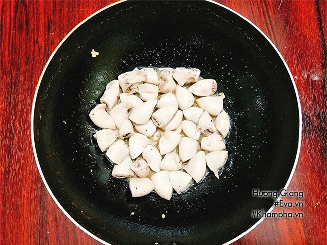 trang lon xao dua chua gion san sat, ai an cung phai gat dau khen ngon - 5