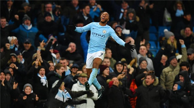 Sterling ghi ban phut 90+6, Man City lap ky luc Premier League hinh anh 1