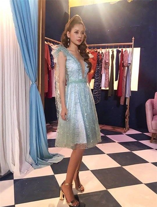 Bất chấp bị phản đối, Chi Pu âm thầm đi thu âm bài hát mới cho tháng sau - Tin sao Viet - Tin tuc sao Viet - Scandal sao Viet - Tin tuc cua Sao - Tin cua Sao