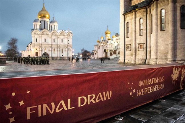 Le boc tham World Cup 2018 giua nghi van bi dan xep hinh anh 2