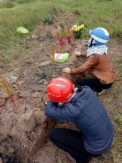 Xác định danh tính xác cô gái đang phân hủy trong cống - Ảnh 1.