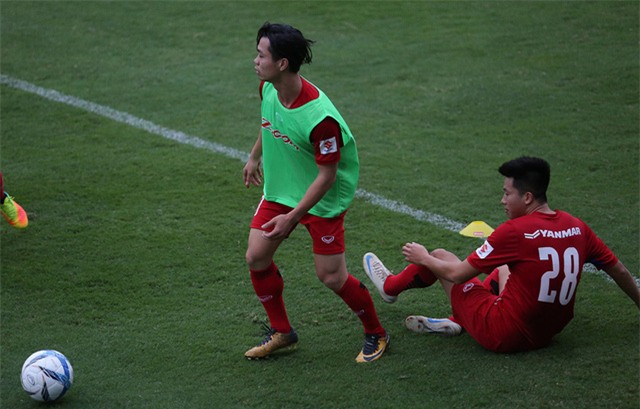 Công Phượng: Tôi bầu Quả bóng vàng cho Thanh Trung