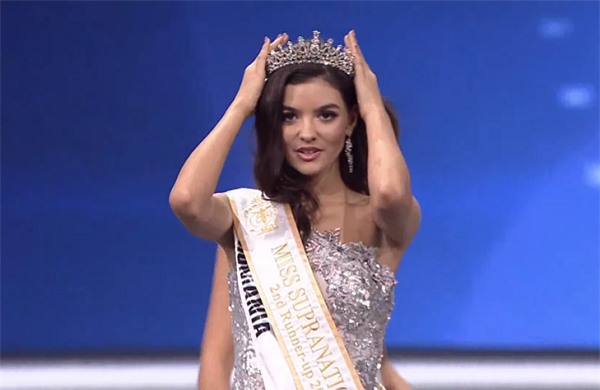 Đi thi trễ 10 ngày, Khánh Phương vẫn lọt top 25 Miss Supranational nhờ pha cứu thua của khán giả-11