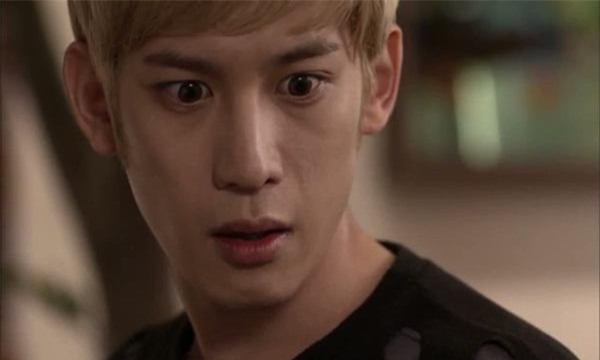 hi hung vi co ban gai xinh nhu hotgirl, anh chang tai mat khi khoe nguoi yeu voi ban - 3