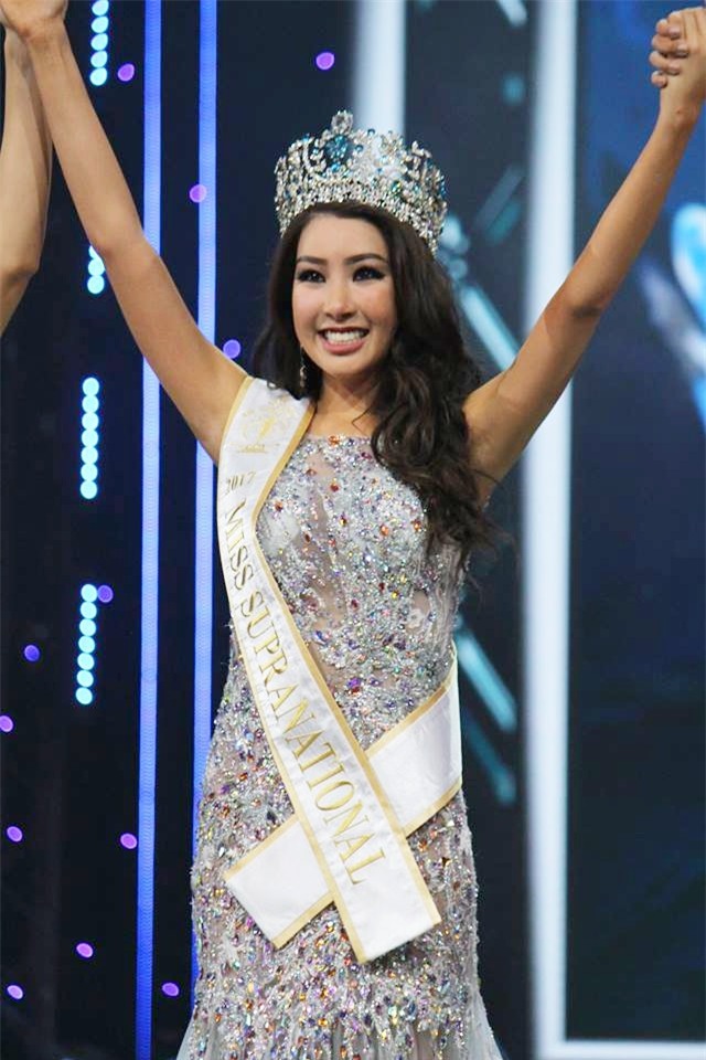 Tan Hoa hau Sieu quoc gia: 'Chuyen gi xay ra voi mui co ay?' hinh anh 1