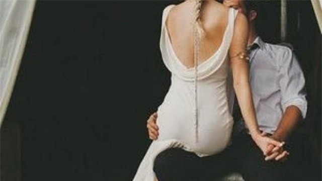 Mỡ dâng tận miệng, đàn ông nhịn được bao lâu?