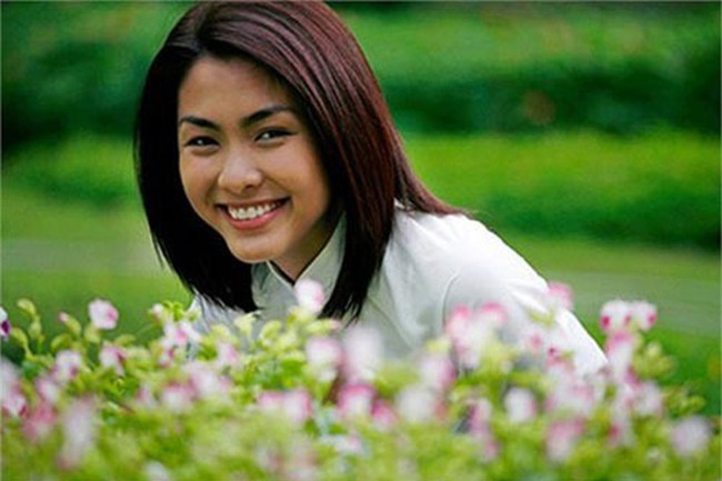 Đến thời gian cũng chào thua trước những “tường thành nhan sắc” này của V-biz! - Ảnh 1.