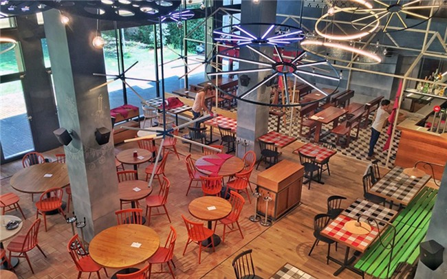 Beckham, Messi, Giggs... mở nhà hàng, fan đánh giá thế nào? - Ảnh 6.