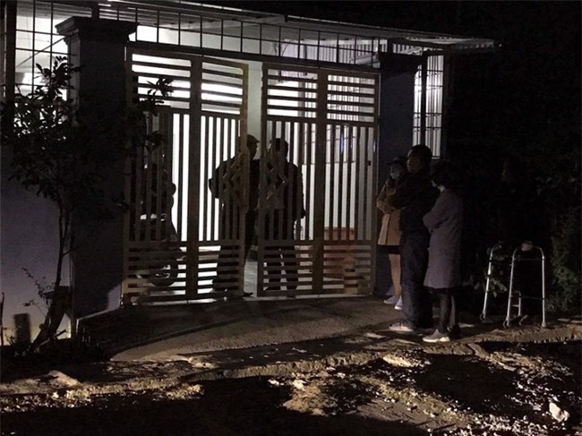 Ông nội cháu bé 20 ngày tuổi ở Thanh Hóa: Vợ ông là người hiền lành, thương người - Ảnh 2.