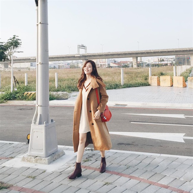 Váy len đúng là món đồ dễ mặc nhất, và bạn nhất định phải sắm 1 chiếc cho đông này - Ảnh 14.