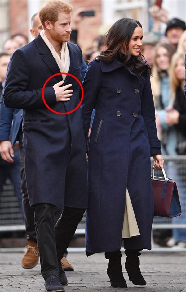 cach the hien tinh yeu muon "ca the gioi biet" cua cap doi dang hot nhat nuoc anh - 4