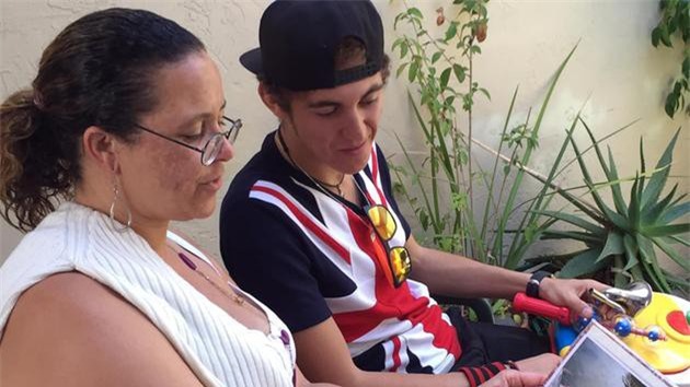 Con trai bị bố ruột bắt cóc khi mới 3 tuổi, 15 năm sau nhìn thấy bức ảnh này, mẹ run rẩy cả người - Ảnh 6.