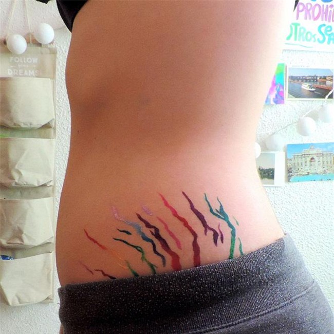 thi nhau khoe vet ran da tren instagram: trao luu sot 100 do cua hoi chi em! - 9