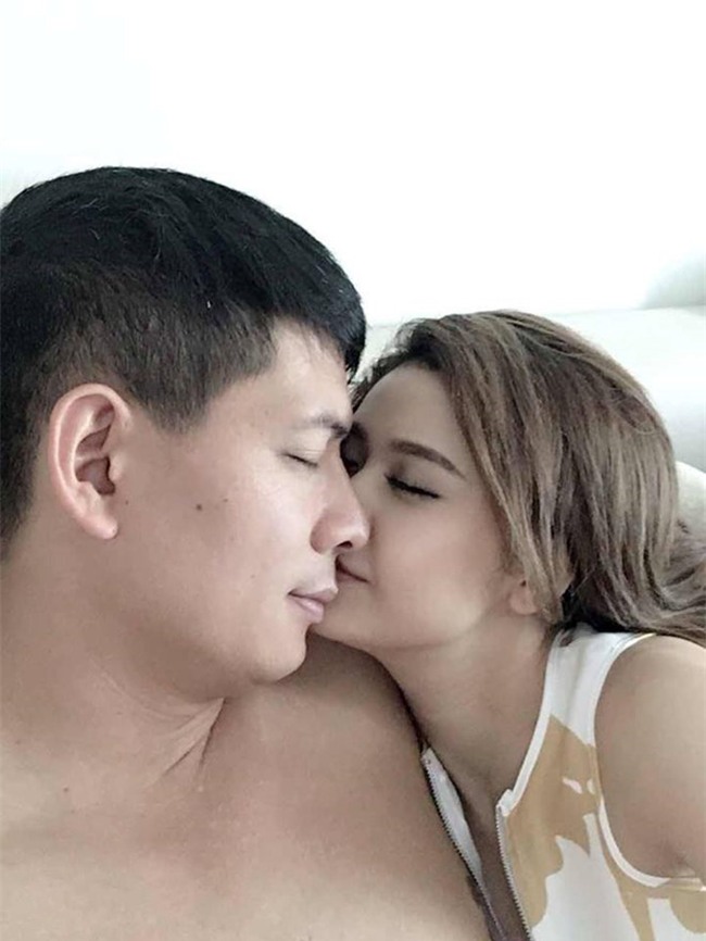 Bình Minh lên tiếng về loạt ảnh thân mật với Trương Quỳnh Anh