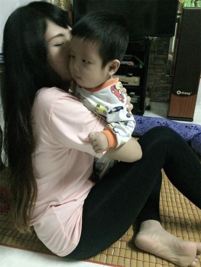 Bà mẹ tăng đến 100kg khi mang bầu, sau khi sinh lột xác còn xinh hơn thời con gái - Ảnh 9.