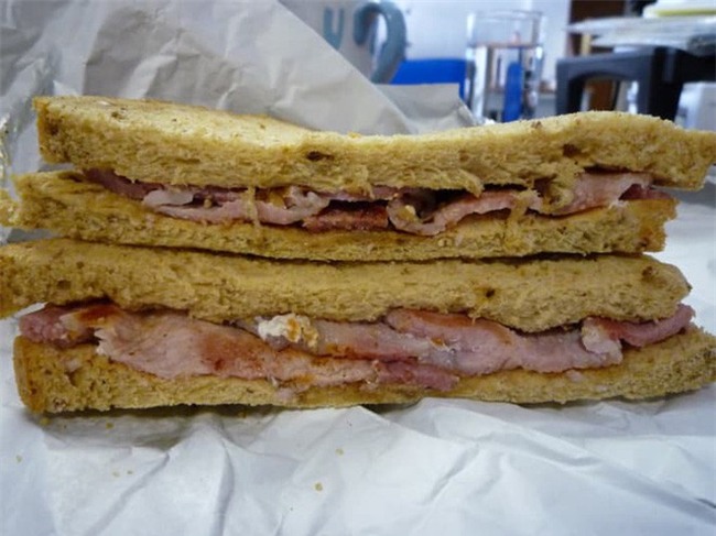 10 loại sandwich đơn giản nhưng ăn là nghiện trên thế giới - Ảnh 4.