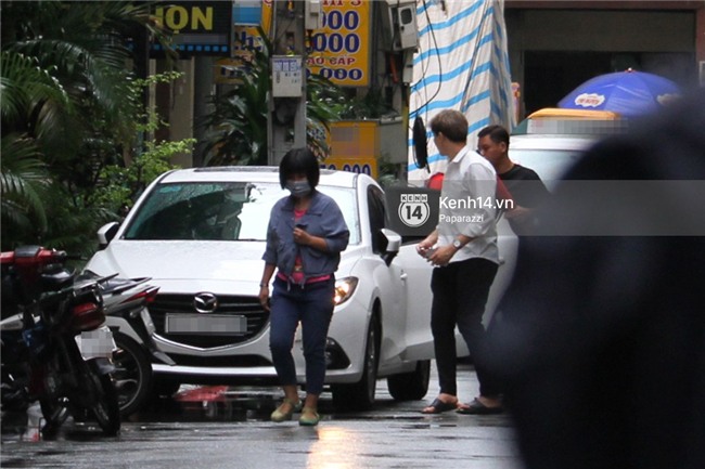 Độc quyền: Im lặng giữa tâm bão scandal, Trương Quỳnh Anh ở nhà chờ Tim đón con trai đi học về - Ảnh 7.