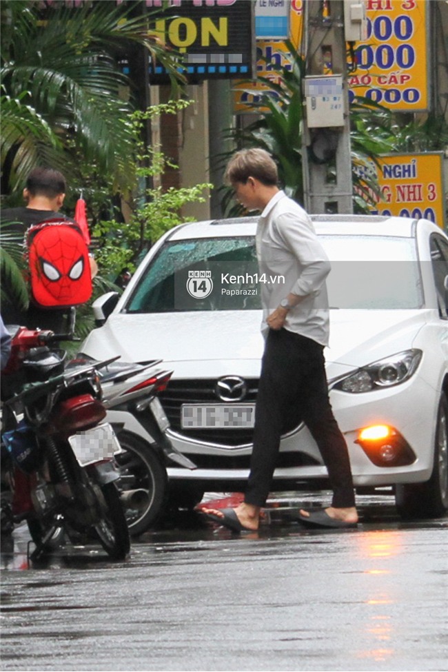 Độc quyền: Im lặng giữa tâm bão scandal, Trương Quỳnh Anh ở nhà chờ Tim đón con trai đi học về - Ảnh 9.