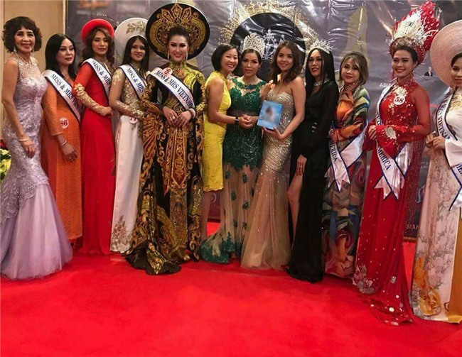 BẤT NGỜ: Phi Thanh Vân đăng quang Hoa hậu Doanh nhân Thế giới người Việt 2017-3