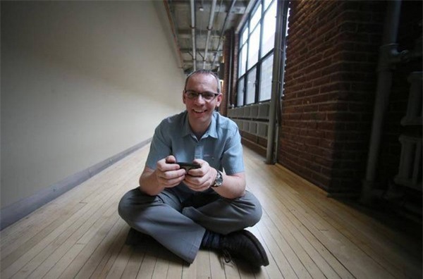 Neil Papworth, “cha đẻ” của tin nhắn SMS đầu tiên