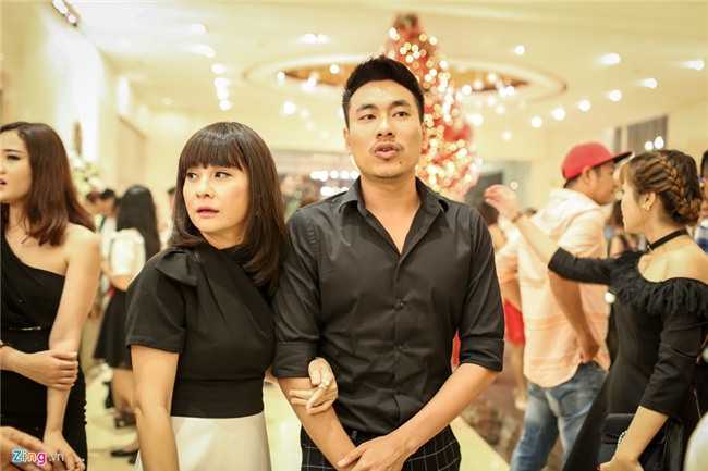 Mai Tai Phen, BB Tran cung nhieu nghe si du le cuoi Vinh Rau hinh anh 17