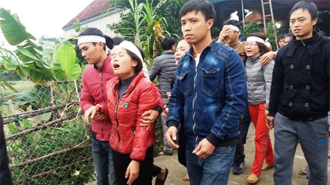 Vở kịch của gã thợ hàn giết nữ sinh rồi giấu xác vào bụi cây