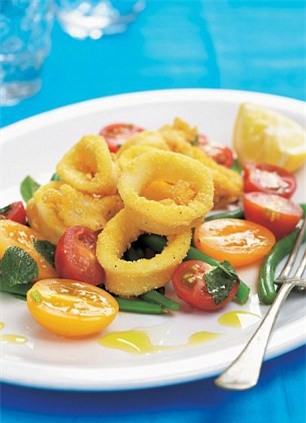 Người phụ nữ đi ăn bạch tuộc sống, vài ngày sau đi khám thấy nguyên đàn bạch tuộc con trong miệng - Ảnh 3.