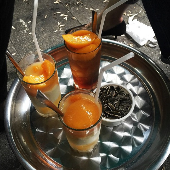 Chỉ là sữa chua thôi mà ở Hà Nội có đến "1.000" cách ăn hấp dẫn - Ảnh 12.