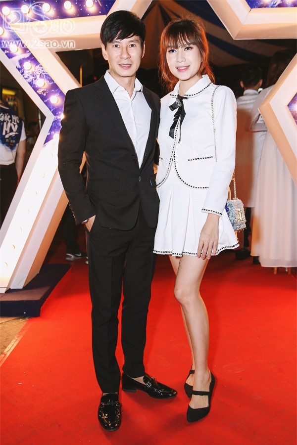 Giữa tâm bão ngoại tình, Bình Minh vẫn vui vẻ đi ra mắt phim mới-6