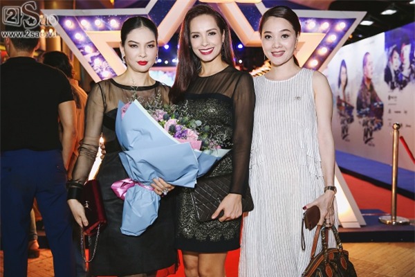 Giữa tâm bão ngoại tình, Bình Minh vẫn vui vẻ đi ra mắt phim mới-7